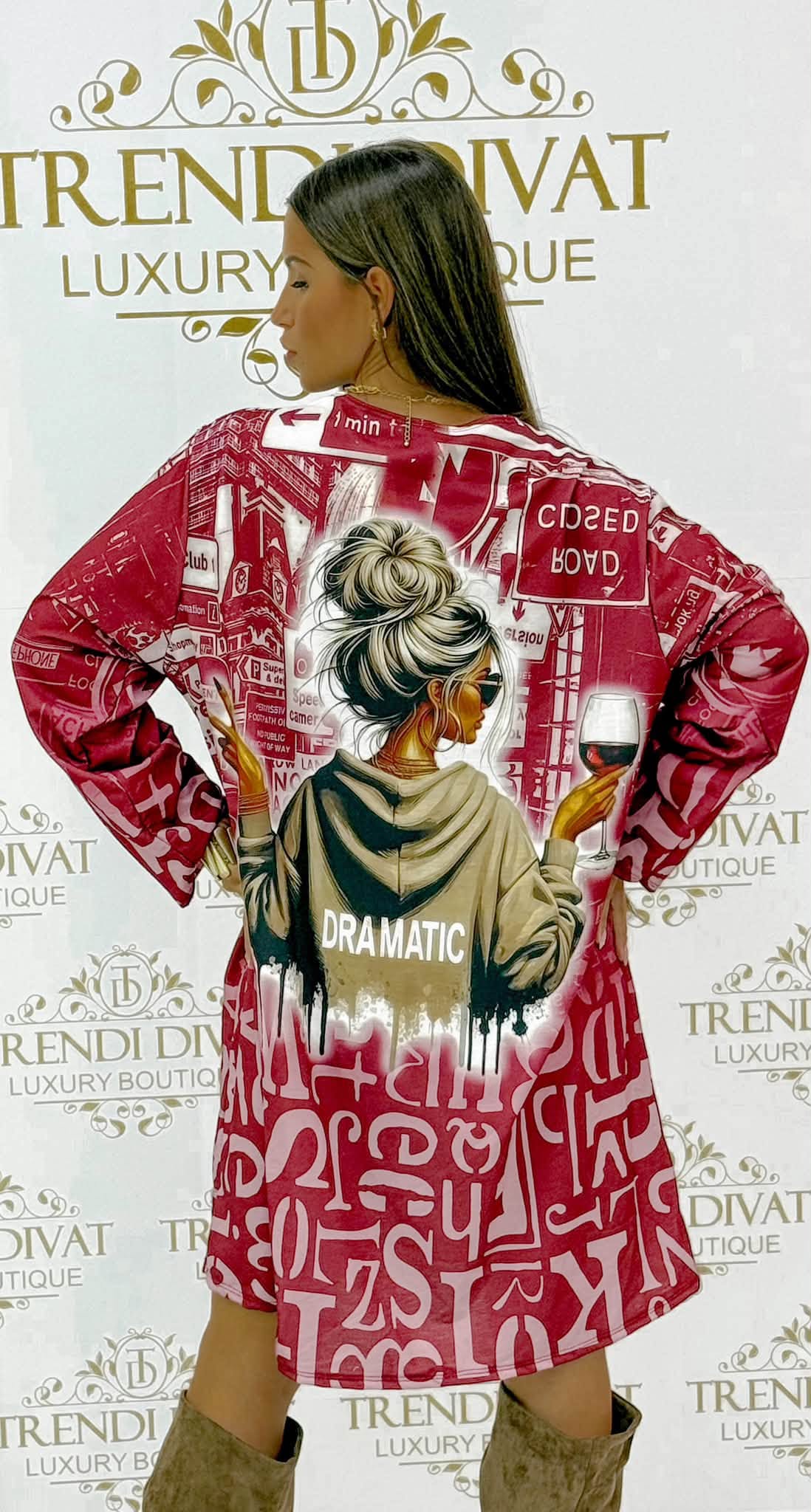 Oversize tunikaruha kontyos lány grafikával és betűmintával - Image 21