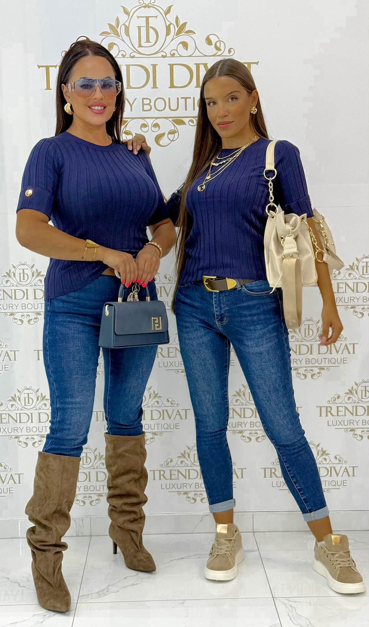 Kerek nyakú, bordás kötésű női felső, ujján arany színű gombbal "V0015" - Image 44